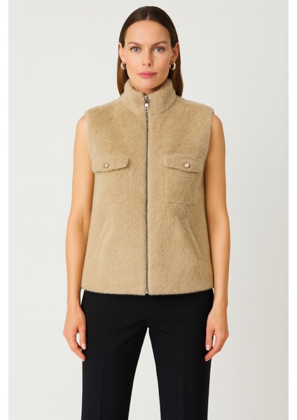 Dik Yaka Beli Lastikli Peluş Yelek 66932