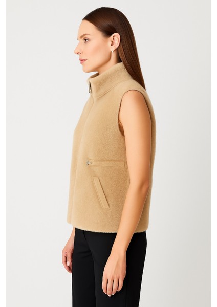Dik Yaka Beli Lastikli Peluş Yelek 66932 fiyatları