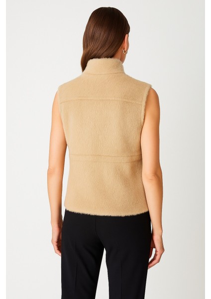 Dik Yaka Beli Lastikli Peluş Yelek 66932 modelleri