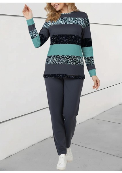 Kadın Uzun Kollu Bisiklet Yaka Çizgili Desen Iki Iplik Bluz ve Pantolon Ikili Takım