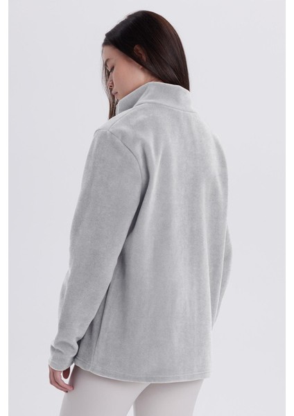 Kadın Anti-Pilling Tüylenme Yapmayan Standart Fit Tam Fermuarlı Soğuk Geçirmez Gri Polar Hırka