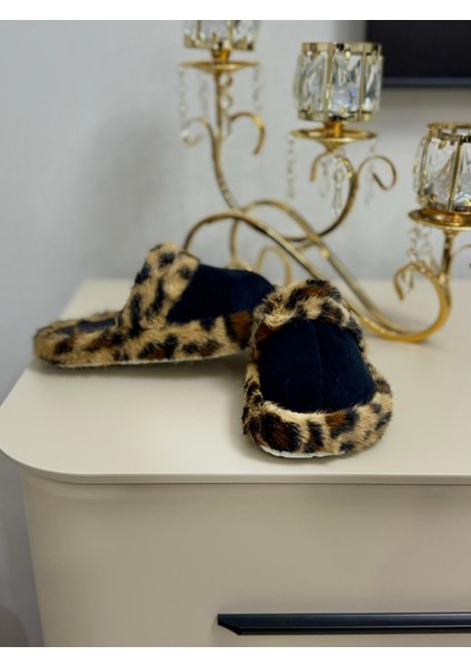 Leopar Model Kışlık Kadın Rahat Ev Terliği (Dar Kalıptır 1 Numara Büyük Tercih Ediniz) modelleri