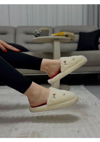 Kiraz Nakışlı Yazlık Kışlık Pofuduk Kadın Ev Terliği Çeyizlik Terlik Kaymaz Taban fiyatları