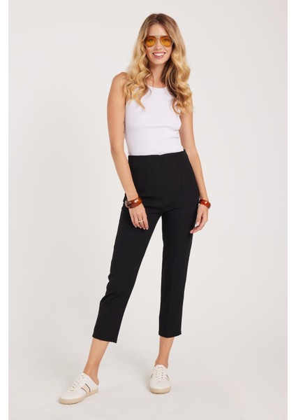 Kadın Relax Fit Rahat Kesim Yüksel Bel Dar Paça Siyah Pantolon fiyatları