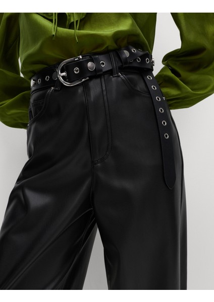 Deri Görünümlü Pantolon