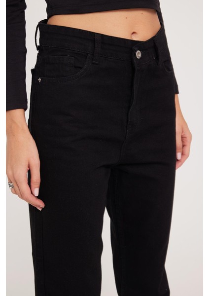 Kadın Slim Fit Dar Kesim Pamuklu Dar Paça Siyah Jean Pantolon modelleri