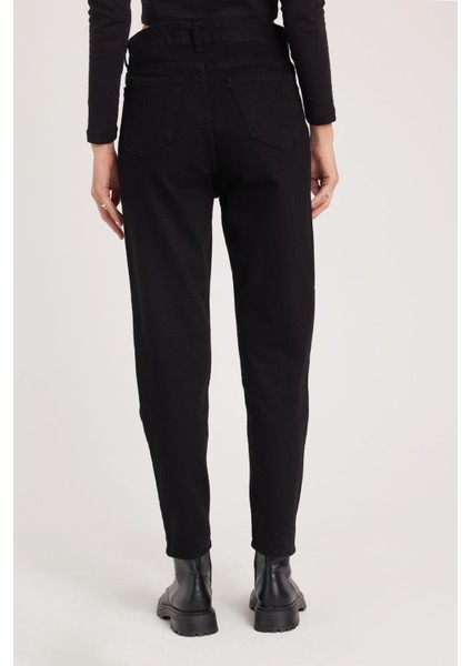 Kadın Slim Fit Dar Kesim Pamuklu Dar Paça Siyah Jean Pantolon