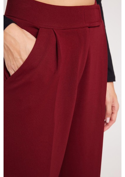 Kadın Regular Fit Klasik Kesim Cırt Kapamalı Geniş Paça Bordo Pantolon modelleri