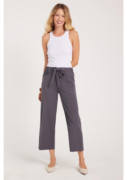 Kadın Relax Fit Rahat Kesim Lastikli Kuşak Bağlamalı Geniş Paça Antrasit Pantolon fırsatları