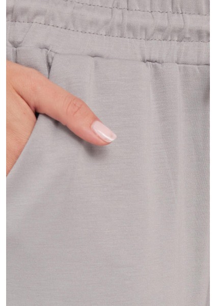 Kadın Relax Fit Rahat Kesim Modal Kumaş Beli Bağlamalı Lastikli Jogger Gri Pantolon