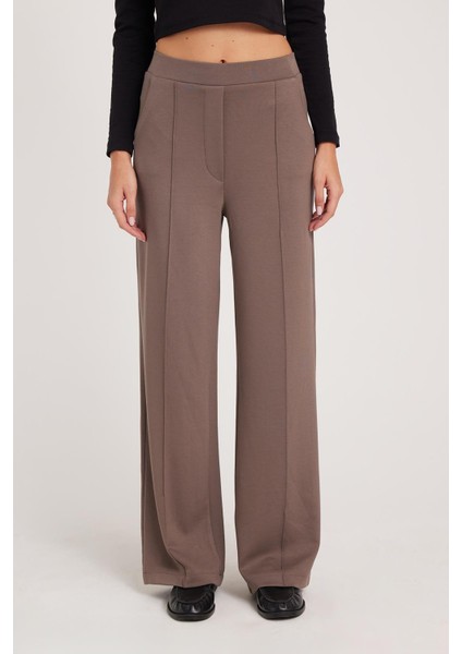 Kadın Relax Fit Rahat Kesim Modal Kumaş Yüksel Bel Geniş Paça açık Kahve Pantolon