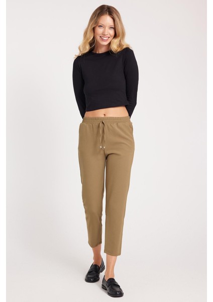 Kadın Relax Fit Rahat Kesim Yüksel Bel Dar Paça Beli Lastikli Bağcıklı haki Pantolon fırsatları