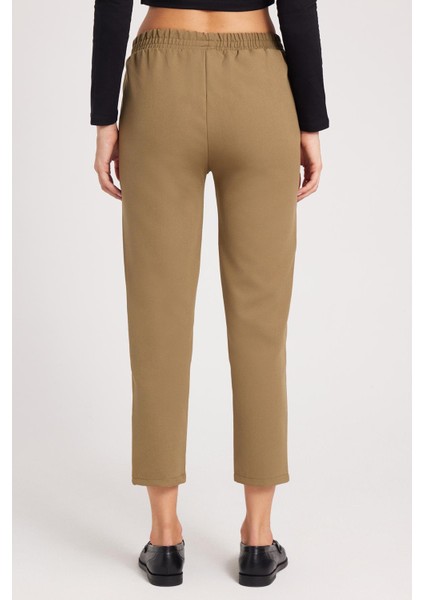 Kadın Relax Fit Rahat Kesim Yüksel Bel Dar Paça Beli Lastikli Bağcıklı haki Pantolon