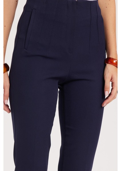Kadın Relax Fit Rahat Kesim Yüksel Bel Dar Paça Lacivert Pantolon modelleri