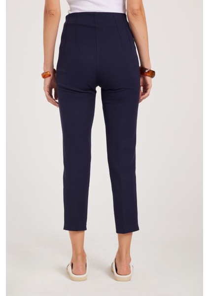 Kadın Relax Fit Rahat Kesim Yüksel Bel Dar Paça Lacivert Pantolon