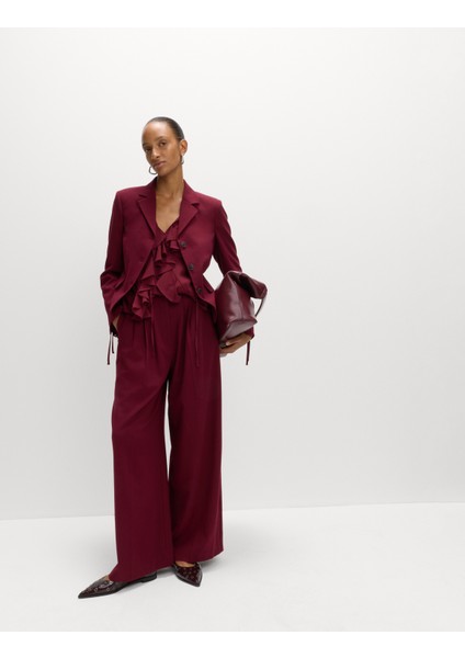 Fiyonklu Yaka Volanlı Bluz indirimleri