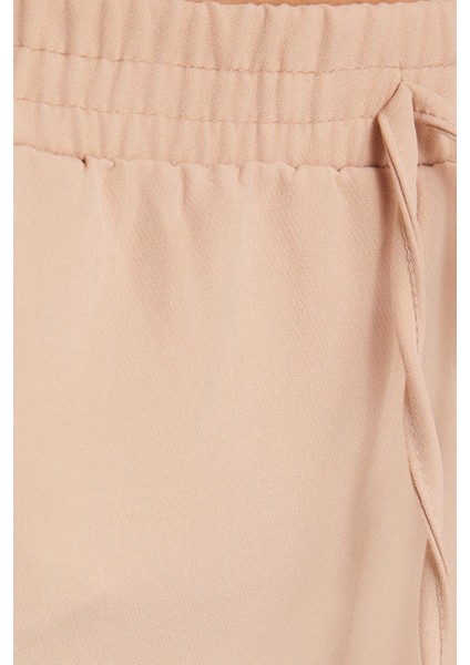 Kadın Relax Fit Rahat Kesim Yüksel Bel Dar Paça Beli Lastikli Bağcıklı açık Bej Pantolon