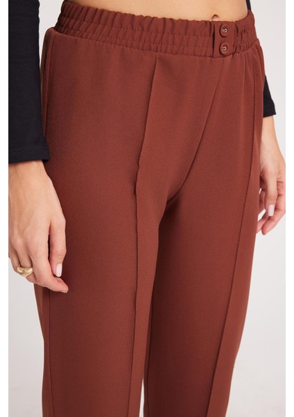 Kadın Relax Fit Rahat Kesim Yüksel Bel Düz Paça Beli Lastikli Kahverengi Pantolon modelleri