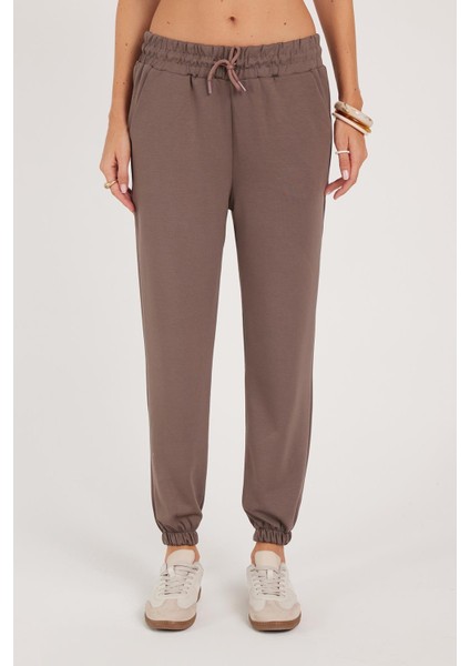 Kadın Relax Fit Rahat Kesim Modal Kumaş Beli Bağlamalı Lastikli Jogger Açık Kahve Pantolon