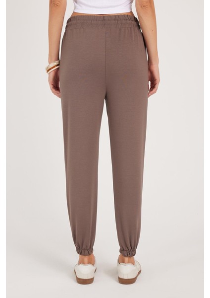 Kadın Relax Fit Rahat Kesim Modal Kumaş Beli Bağlamalı Lastikli Jogger Açık Kahve Pantolon