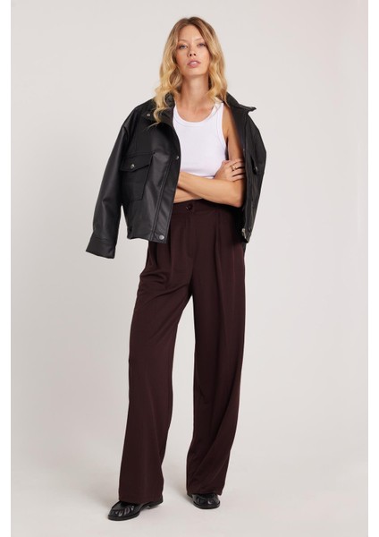 Kadın Regular Fit Klasik Kesim Yüksel Bel Geniş Paça Kahverengi Pantolon fırsatları