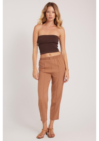 Kadın Relax Fit Rahat Kesim Yüksel Bel Düz Paça Beli Lastikli Açık Bej Pantolon modelleri