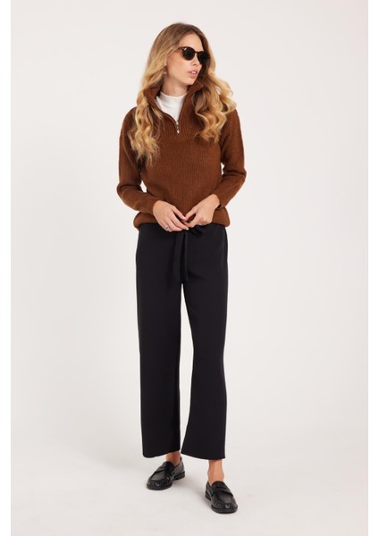 Kadın Relax Fit Rahat Kesim Lastikli Kuşak Bağlamalı Geniş Paça Siyah Pantolon fırsatları