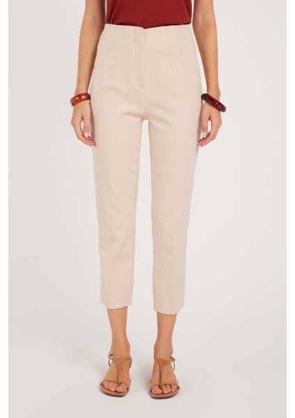 Kadın Relax Fit Rahat Kesim Yüksel Bel Dar Paça Bej Pantolon