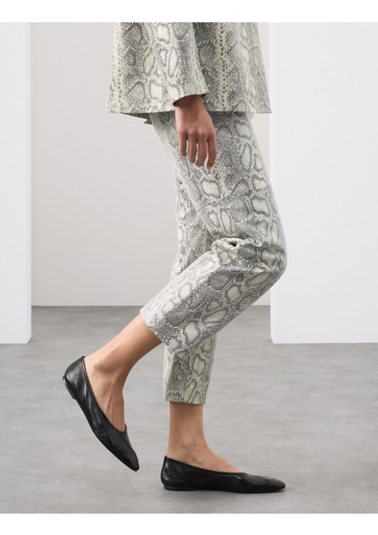 Deri Düz Paça Pantolon indirimleri