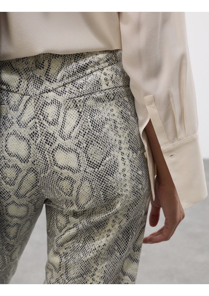 Deri Düz Paça Pantolon