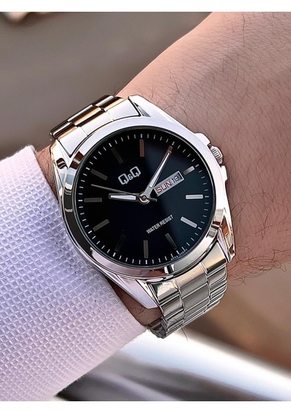 Çelik Kordon Takvimli Kadran 2 Yıl Garantili 3 Atm Suya Dayanıklı Erkek Kol Saati QQ.E2001.A3 fiyatları