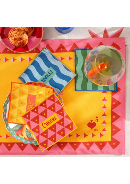 Nilüfer Dijital Baskılı Nakışlı Polyester Bardak Altlığı 13X13 cm Renkli fiyatları