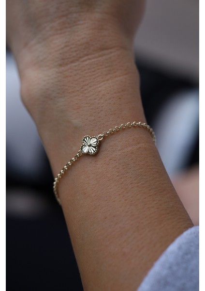 14 Ayar Altın Ince Dodge Zincirli Yoncalı Bileklik fiyatları