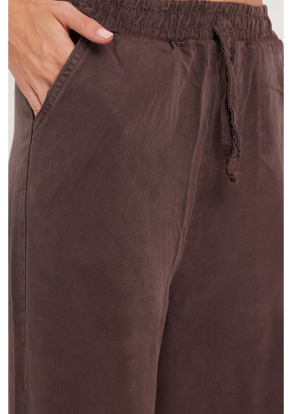 Kadın Regular Fit Klasik Kesim Pamuklu Geniş Paça Kahverengi Pantolon modelleri
