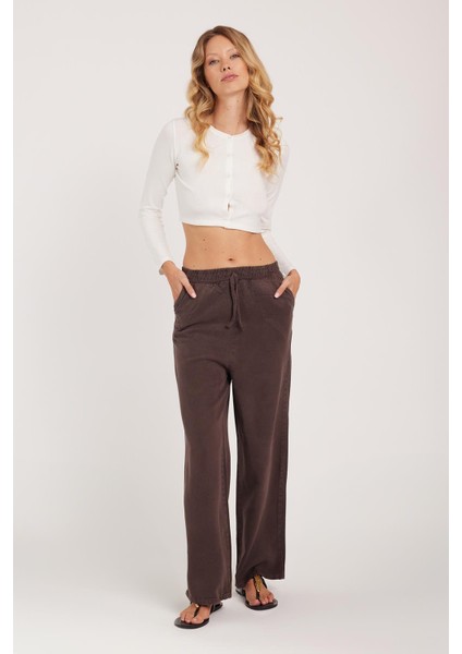Kadın Regular Fit Klasik Kesim Pamuklu Geniş Paça Kahverengi Pantolon indirimleri