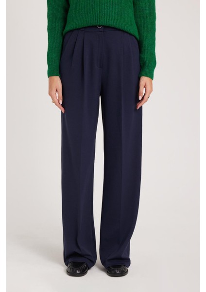 Kadın Regular Fit Klasik Kesim Yüksel Bel Geniş Paça Lacivert Pantolon