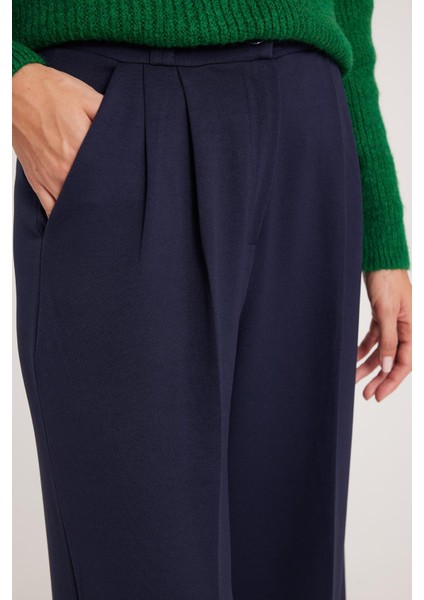 Kadın Regular Fit Klasik Kesim Yüksel Bel Geniş Paça Lacivert Pantolon modelleri