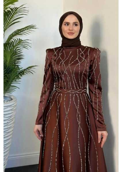 Amaris Taşlı Prenses Kesim Saten Kumaş Tesettür Abiye- Kahverengi fiyatları