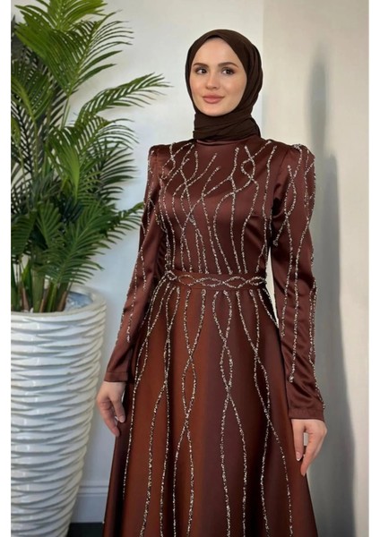 Amaris Taşlı Prenses Kesim Saten Kumaş Tesettür Abiye- Kahverengi modelleri