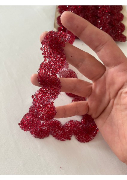 Su Yolu Desen Ütüyle Yapışan Şerit Aplik - 1 Metre - Bordo