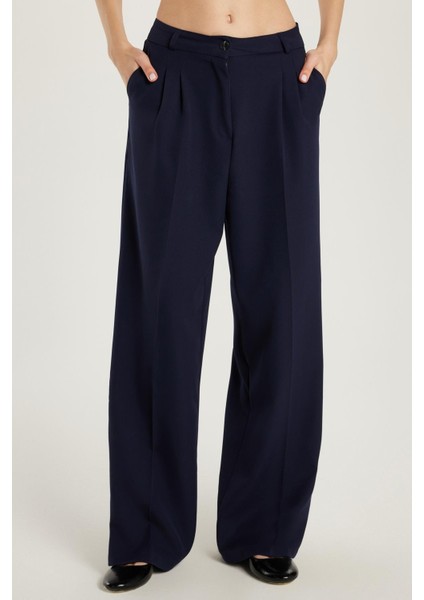 Kadın Regular Fit Pileli Ispanyol Paça lacivert Pantolon