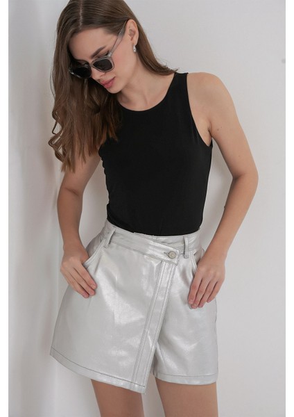 Kadın Bdart Düğmeli Yüksek Bel Metalik Kumaş Mini Şort Etek Gümüş Gri modelleri