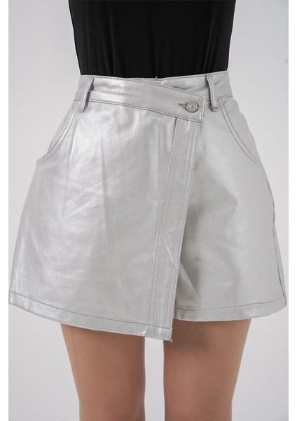 Kadın Bdart Düğmeli Yüksek Bel Metalik Kumaş Mini Şort Etek Gümüş Gri fırsatları