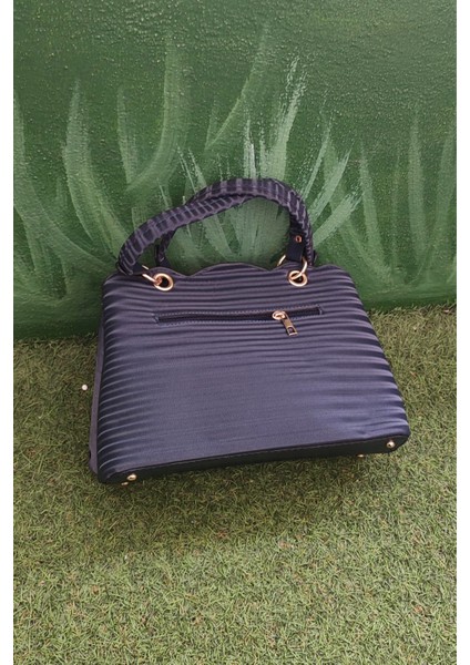 Lacivert Gold Detaylı Kadın Omuz Çantası | Kalp Anahtarlıklı Modern Tasarım modelleri