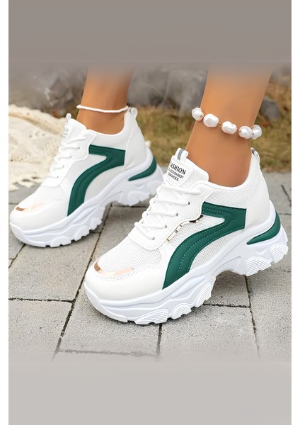 Beyaz Kalın Taban Kadın Spor Ayakkabı – Yeşil ve Gold Detaylı Nefes Alabilen Sneaker