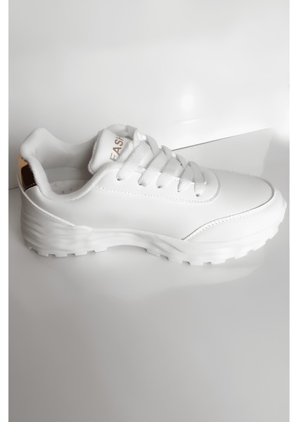 Beyaz Renk Kadın Spor Ayakkabı – Şık ve Konforlu Tasarım modelleri