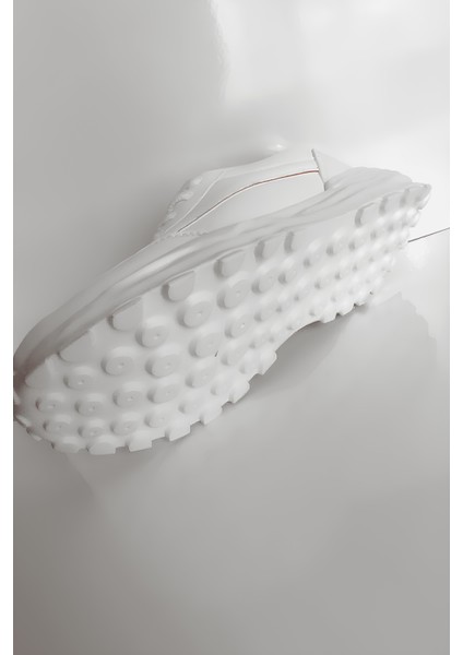 Beyaz Renk Kadın Spor Ayakkabı – Şık ve Konforlu Tasarım fırsatları