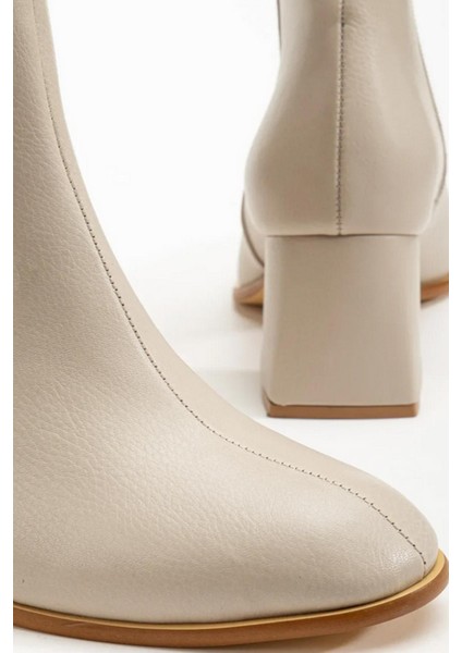 Kadın Marta Bej Cilt Kalın Topuklu Yumurta Burun Fermuarlı Bot modelleri