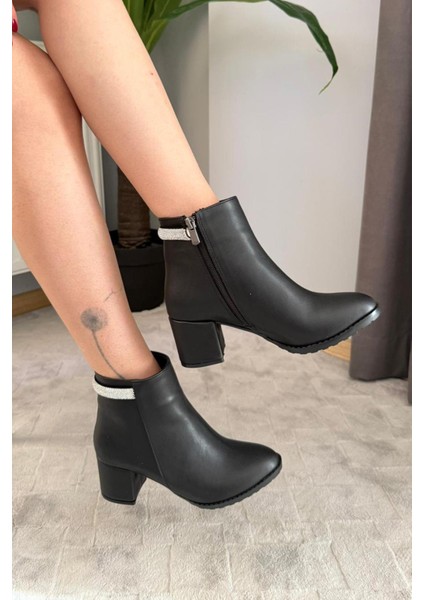 Kadın Trend Siyah Arkadan Taşlı ( 6 cm ) Topuklu Oval Burun Bot modelleri