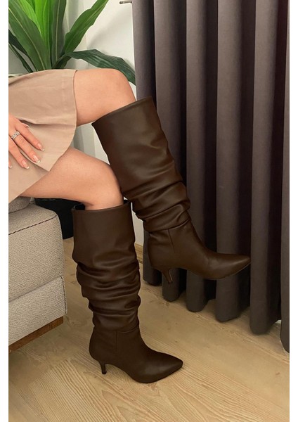 Kadın Tamara Kahverengi Körüklü Sivri Burun Çivi Topuk Çizme